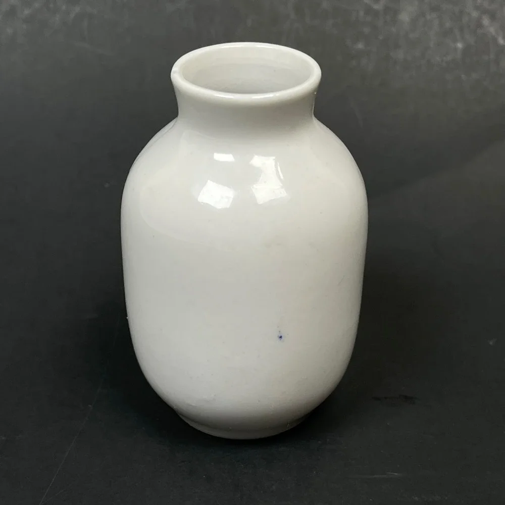 Miniature Bud Vase White Blue Hand Painted‎ Floral Chinoiserie Porcelain